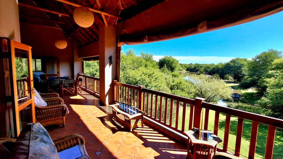 4 Bedroom Property for Sale in Boschenvaal River Front Lodges Free State